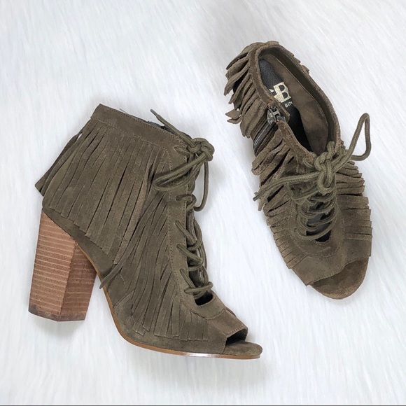 Gianni Bini olive green fringe peep toe booties - Picture 2 of 8